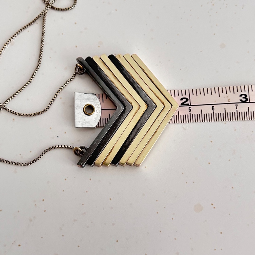 MADEWELL Arrowstack Vintage Chevron Layered Necklace Gold and Black Toned - Picture 9 of 11